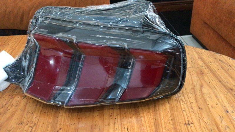 Luces traseras LED de señal de giro secuenciales negras y ahumadas compatibles con Ford Mustang 2010 -2012 (copia)