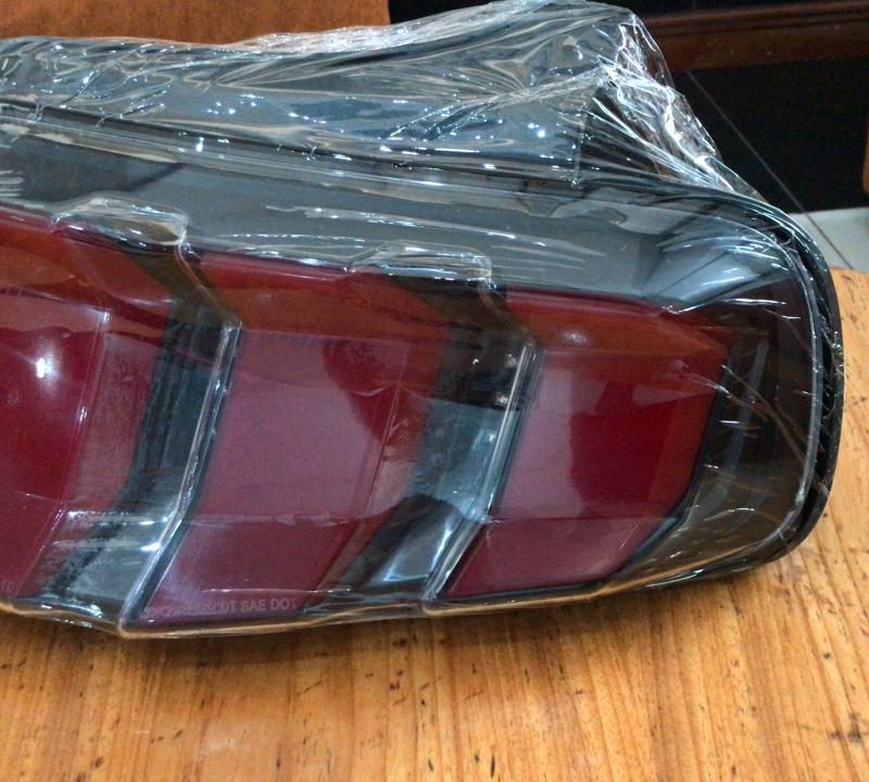 Luces traseras LED de señal de giro secuenciales negras y ahumadas compatibles con Ford Mustang 2010 -2012